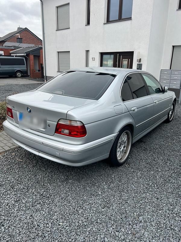 Gebraucht BMW 530 192 PS (141 kW) 2000 Silber Limousine