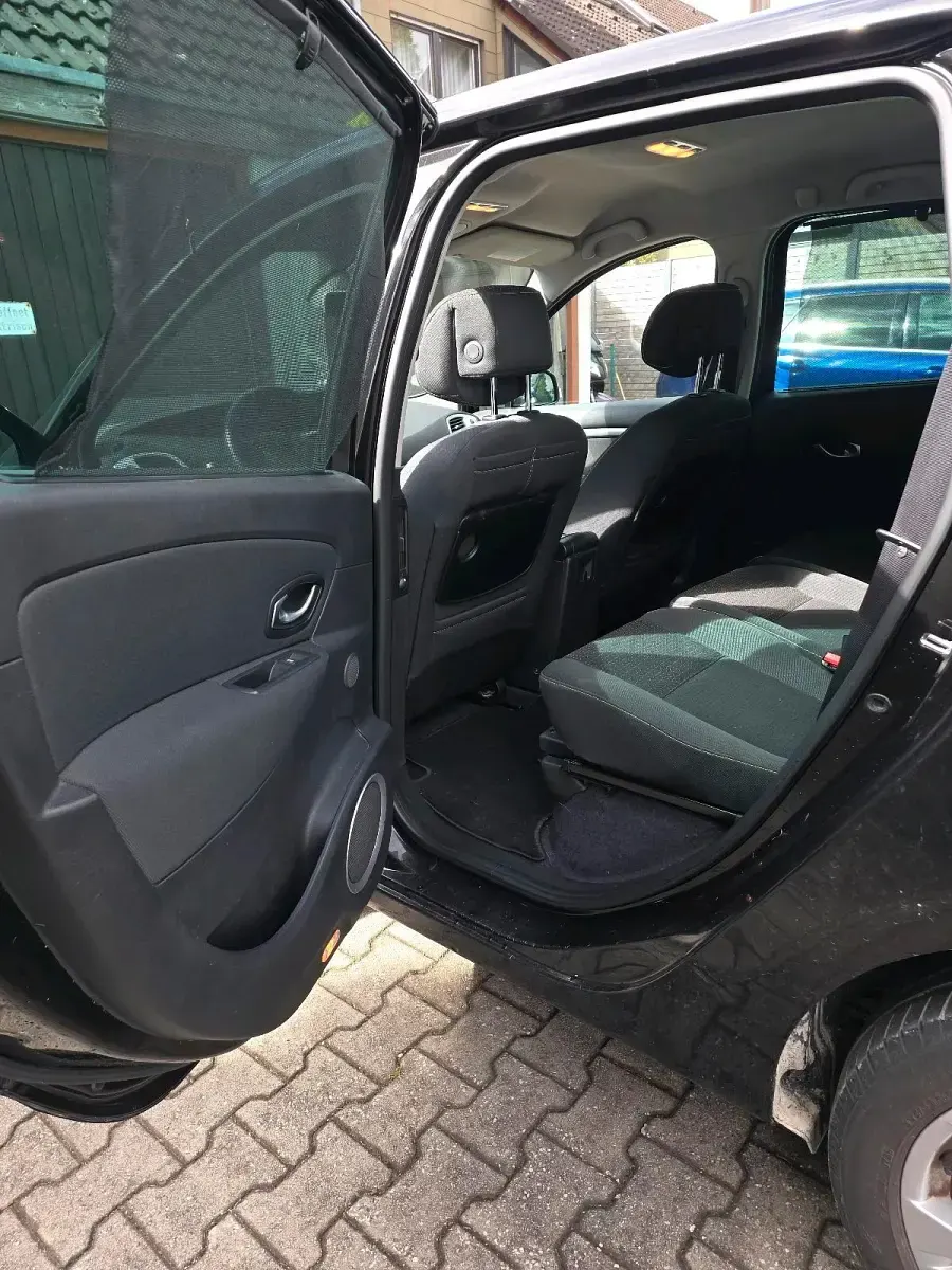 Gebraucht Renault Grand Scénic 160 PS (117 kW) 2010 Schwarz Van / Kleinbus