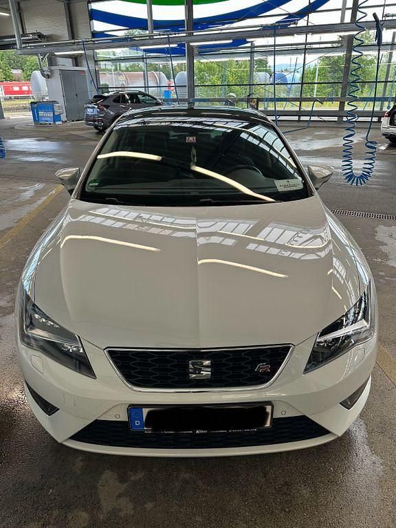 Gebraucht Seat Leon FR 179 PS (131 kW) 2015 Weiß Limousine