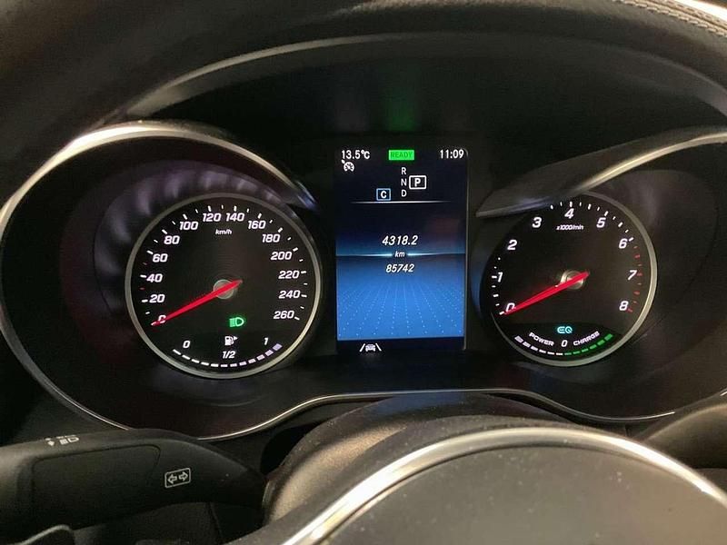 Blau Gebraucht 2020 Mercedes GLC300 AMG SUV | 33.666 € (Fairer Preis) - Bild 1/4