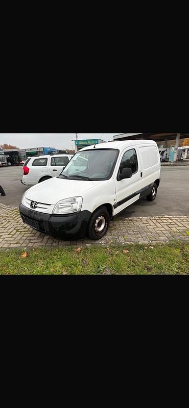 Weiß Gebraucht 2004 Peugeot Partner Van | 1.250 € (Fairer Preis) - Bild 1/4