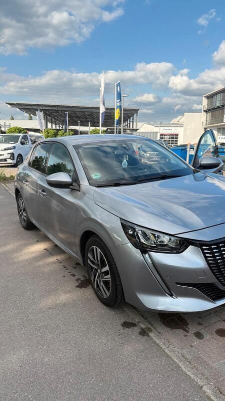 Silber Gebraucht 2020 Peugeot 208 Allure Kleinwagen | 18.200 € (Teuer) - Bild 1/4