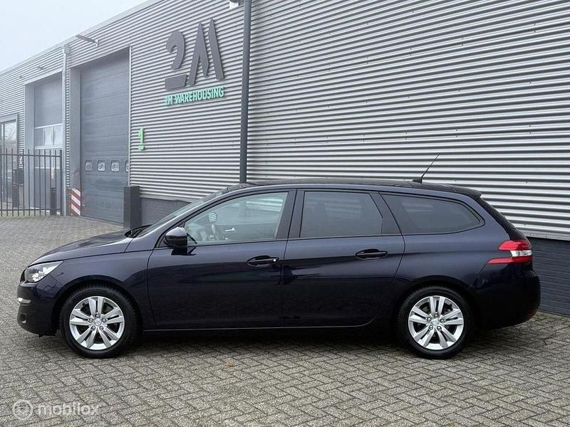 Gebraucht Peugeot 308 SW 120 PS (88 kW) 2015 Blau Kombi