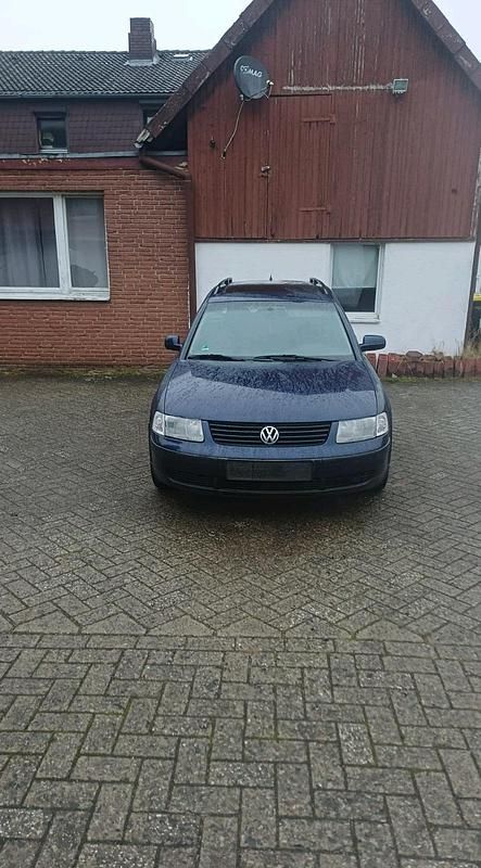 Gebraucht 2000 VW Passat Kombi | 850 € (Superpreis) - Bild 1/4