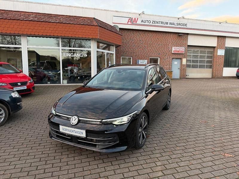 Schwarz Gebraucht 2025 VW Golf VIII Style Kombi | 28.999 € (Etwas zu teuer) - Bild 1/4