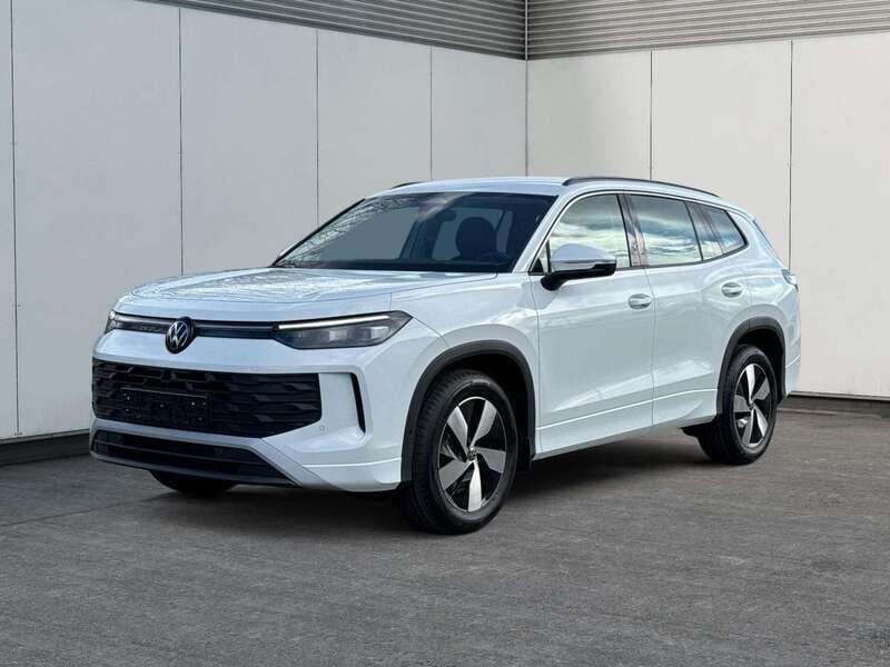 Pure white Neu 2025 VW Tayron Life SUV | 41.630 € (Superpreis) - Bild 1/4