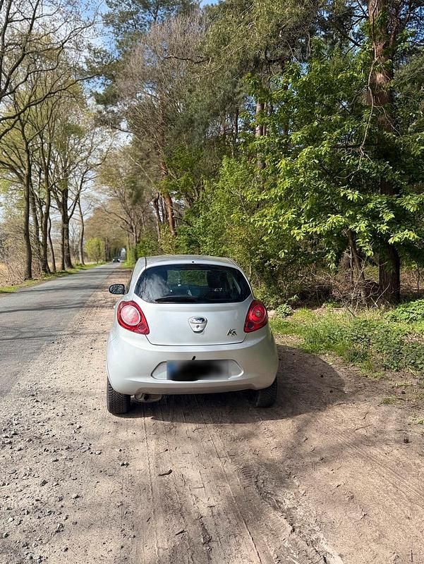 Second-hand Ford Ka 70 CP (51 kW) 2011 Argintiu Hatchback
