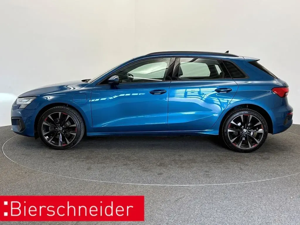 Gebraucht Audi A3 Ambiente 204 PS (150 kW) 2021 Blau Limousine