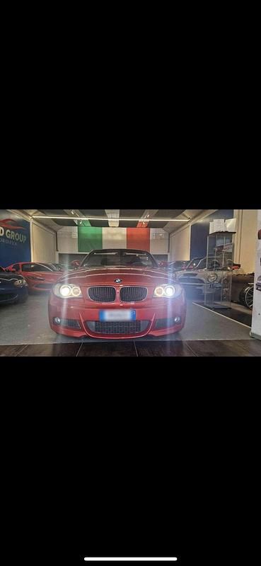 Gebraucht BMW 118 Cabriolet 143 PS (105 kW) 2009 Rot Cabrio