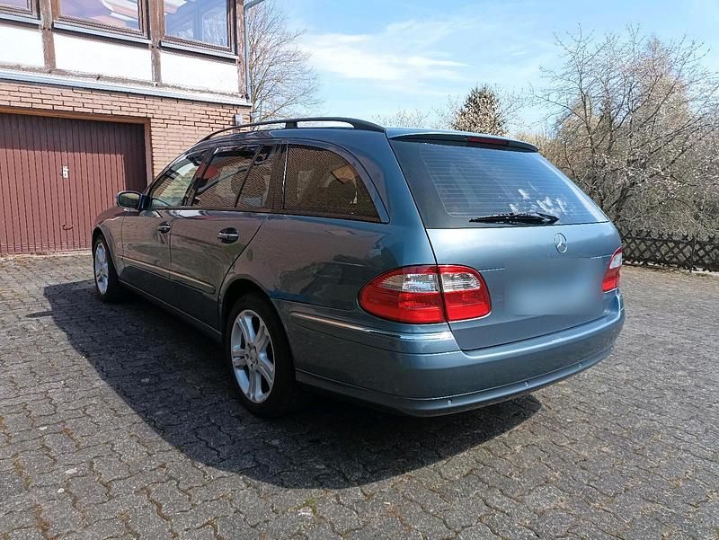 Brugt Mercedes E500 306 HK (225 kW) 2004 Blå Stationcar