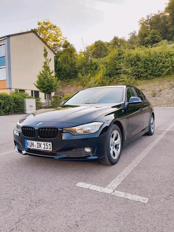 Schwarz Gebraucht 2012 BMW 320 Limousine | 9.500 € (Fairer Preis) - Bild 1/4