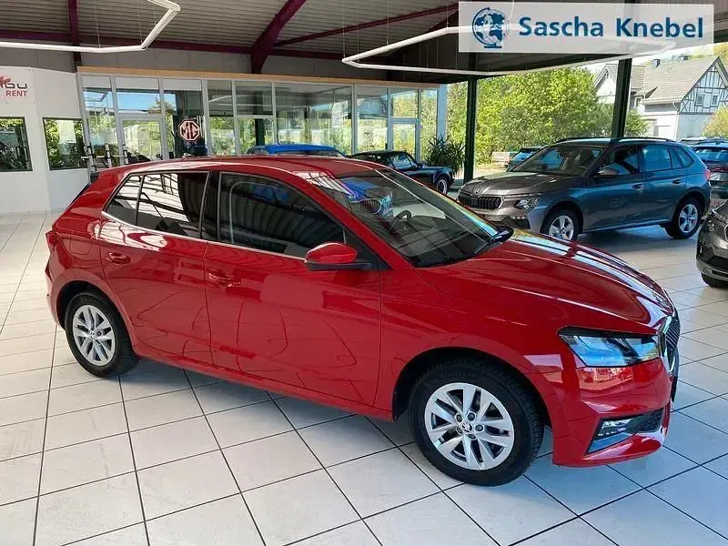 Gebraucht Skoda Fabia Selection 116 PS (85 kW) 2024 Velvet rot premium Kleinwagen