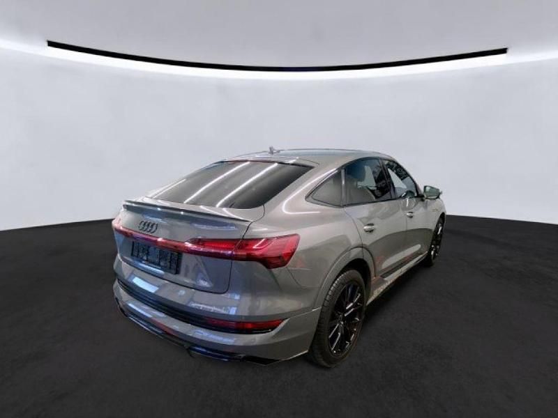 Usata Audi e-tron 230 kW (313 CV) 2022 Grigio SUV