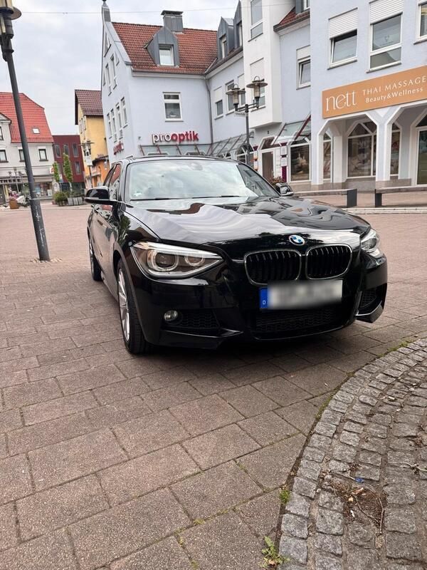 Schwarz Gebraucht 2013 BMW 120 M Sport Kleinwagen | 12.850 € (Fairer Preis) - Bild 1/4