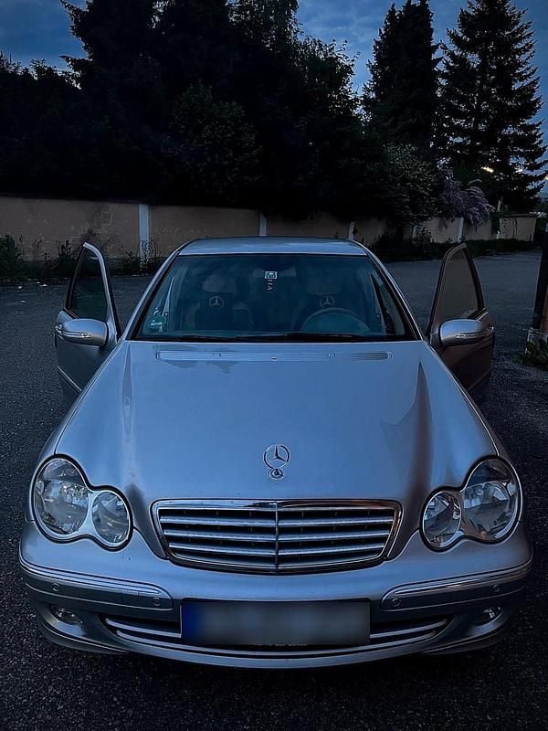 Gebraucht Mercedes C230 192 PS (141 kW) 2004 Grau Limousine