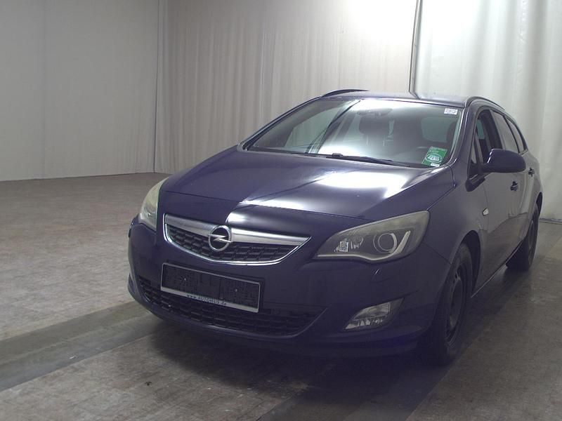 Gebraucht Opel Astra Design Edition 160 PS (117 kW) 2011 Royal blau Kombi