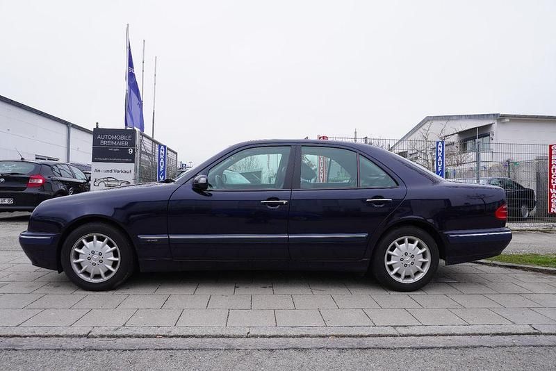 Gebraucht Mercedes E320 Elegance 224 PS (164 kW) 2000 Blau Limousine