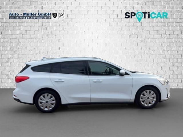 Gebraucht Ford Focus Cool & Connect 101 PS (74 kW) 2019 Weiß Kombi