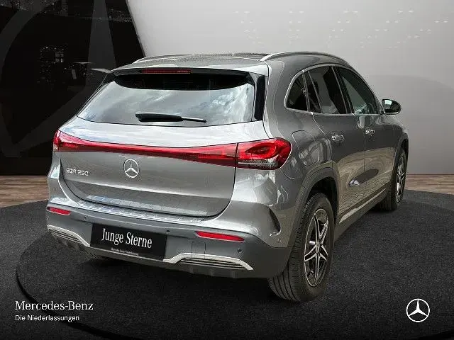 Gebraucht Mercedes EQA250 AMG 139 kW (190 PS) 2023 Grau SUV