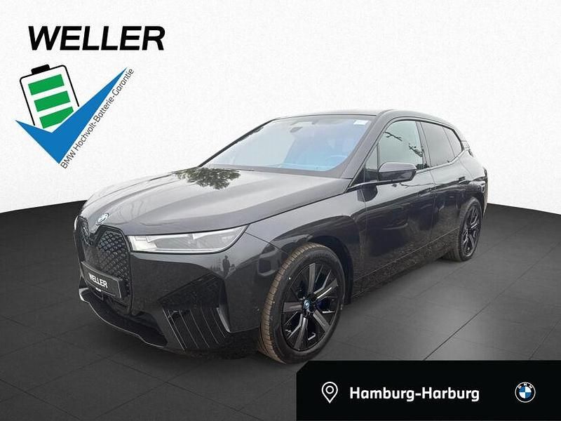 Sophistograu (grau) Gebraucht 2024 BMW iX Comfort Edition SUV | 54.444 € (Fairer Preis) - Bild 1/3