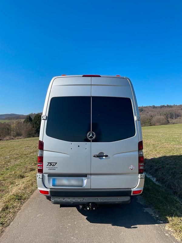 Gebraucht Mercedes Sprinter 190 PS (139 kW) 2014 Silber Van