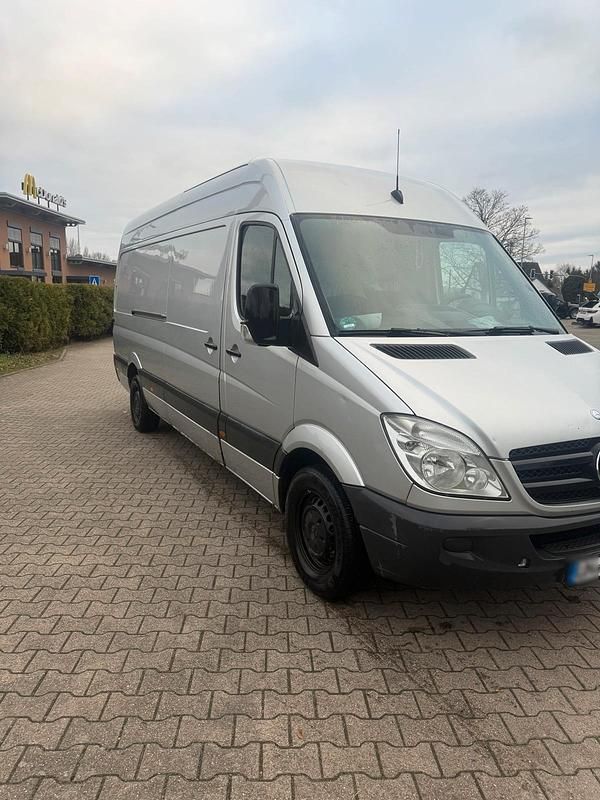 Gebraucht Mercedes Sprinter 163 PS (119 kW) 2010 Silber