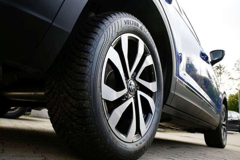 Gebraucht VW T-Roc Active 150 PS (110 kW) 2021 Ravennablau SUV