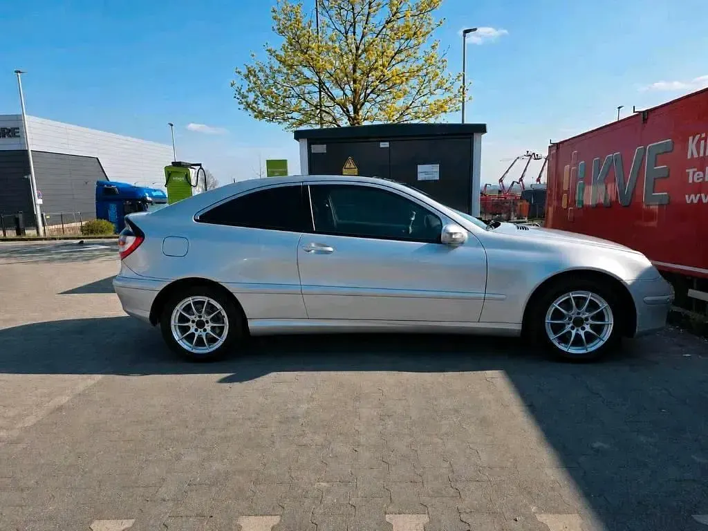 Gebraucht Mercedes C230 192 PS (141 kW) 2004 Grau Coupé