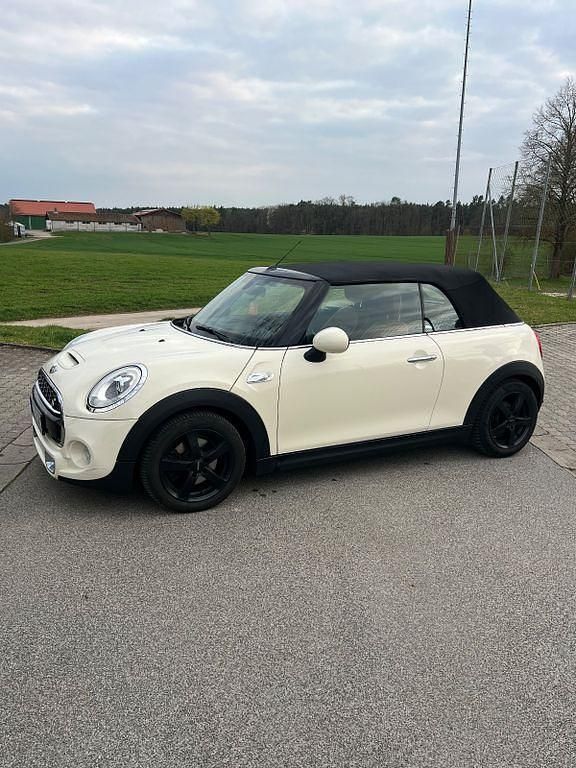 Usado Mini Cooper S 192 HP (141 kW) 2017 Branco Citadino