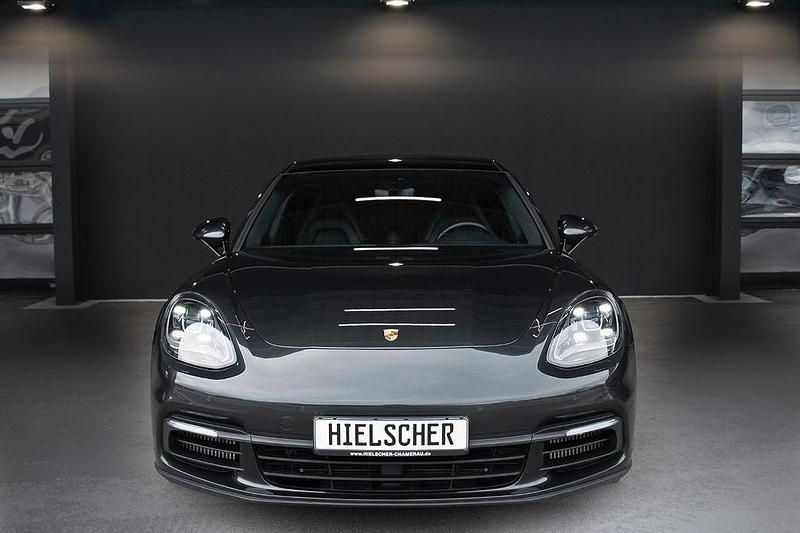 Gebraucht Porsche Panamera 4S Sport Turismo 441 PS (324 kW) 2018 Grau Limousine