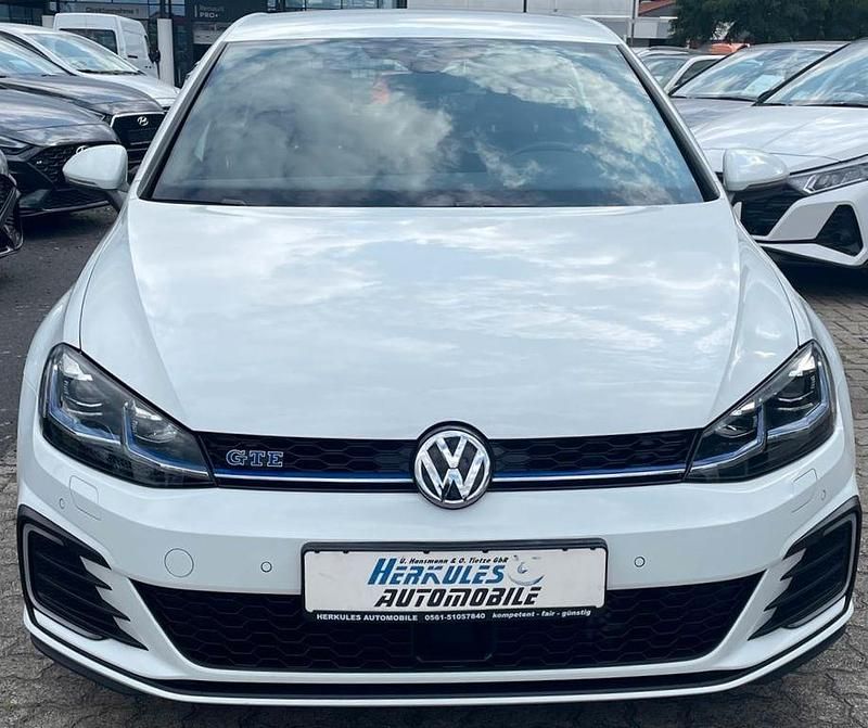 Gebraucht VW Golf VII GTE 150 PS (110 kW) 2017 Weiß Limousine