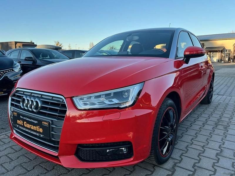 Rot Gebraucht 2016 Audi A1 Sportback S-Line Kleinwagen | 14.990 € (Fairer Preis) - Bild 1/4