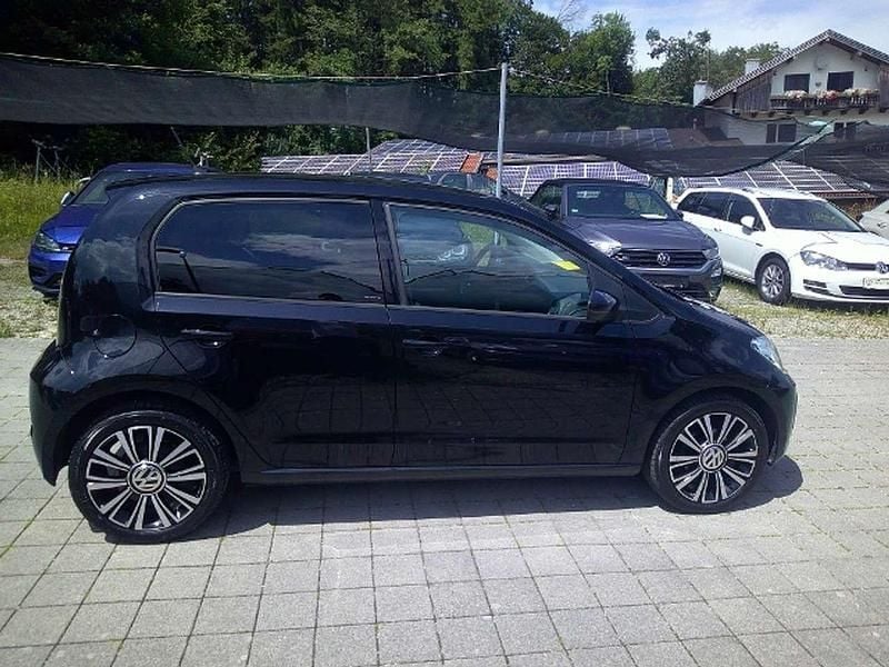 Usado VW up! IQ Drive 60 HP (44 kW) 2019 Preto Citadino