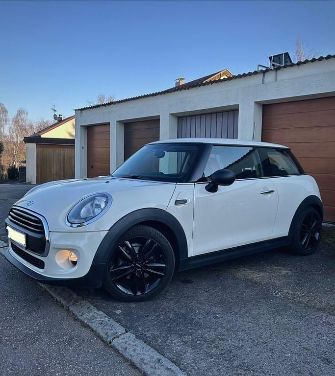 Gebraucht Mini John Cooper Works 102 PS (75 kW) 2017 Beige Kleinwagen