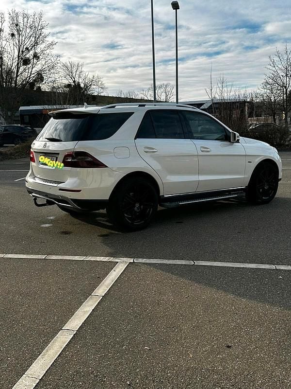 Weiß Gebraucht 2012 Mercedes ML350 SUV | 10.000 € (Superpreis) - Bild 1/4