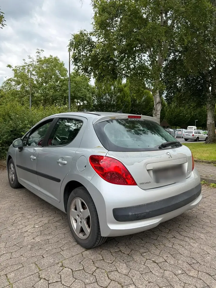 Gebraucht Peugeot 207 95 PS (69 kW) 2007 Grau Kleinwagen