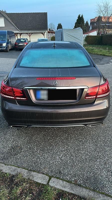 Gebraucht Mercedes E400 333 PS (244 kW) 2013 Braun Coupé