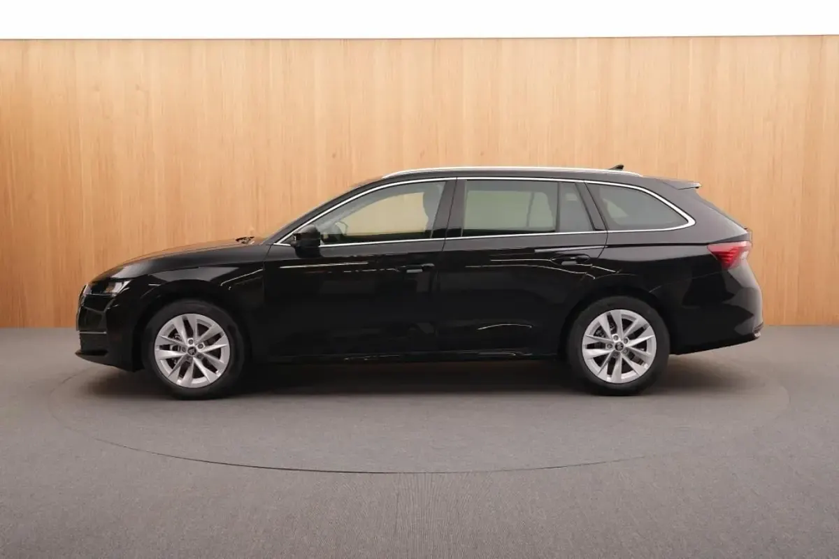 Ny Skoda Octavia 150 HK (110 kW) 2025 Sort Stationcar