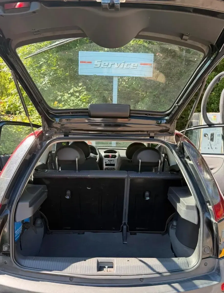 Gebraucht Opel Corsa 58 PS (42 kW) 2003 Schwarz Kleinwagen
