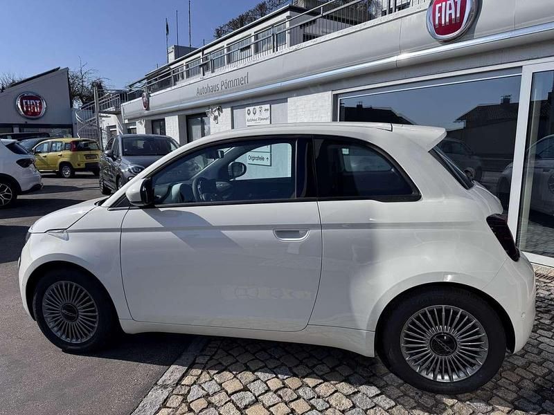 Gebraucht Fiat 500e 86 kW (118 PS) 2024 Arktis weiß Kleinwagen