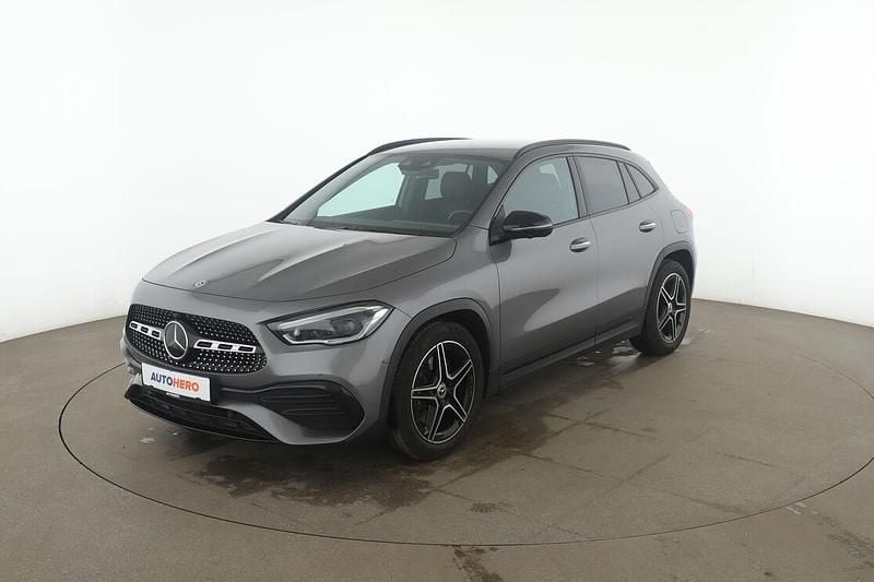 Gebraucht Mercedes GLA200 AMG line 163 PS (119 kW) 2023 Grau SUV