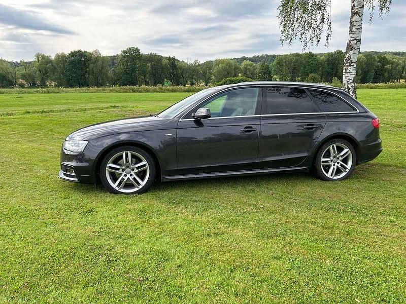 Gebraucht Audi A4 S-Line 150 PS (110 kW) 2015 Kombi