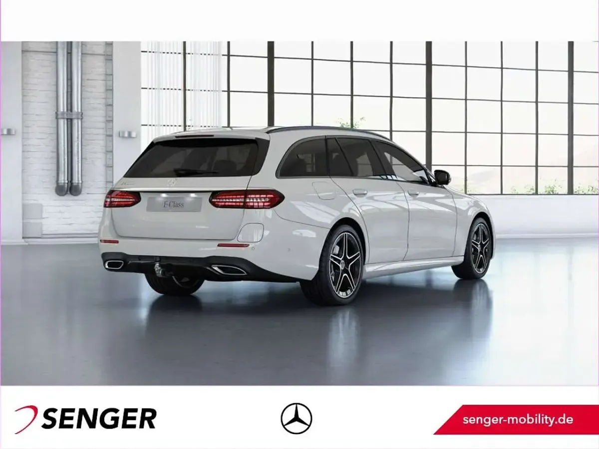 Gebraucht Mercedes E300 AMG 320 PS (235 kW) 2022 Unilack polarweiß Kombi