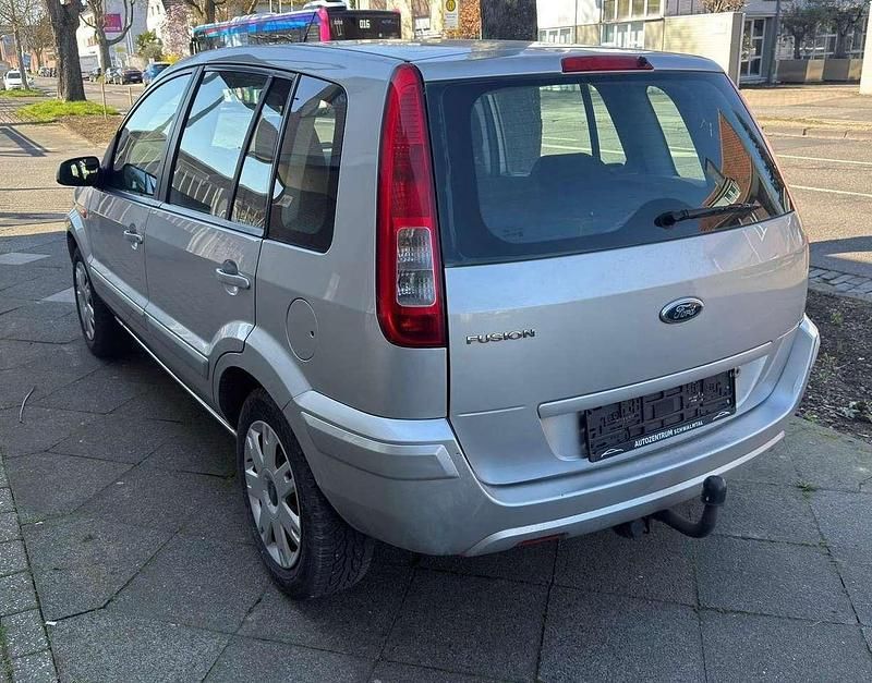 Gebraucht Ford Fusion Ambiente 80 PS (58 kW) 2009 Grau Kleinwagen