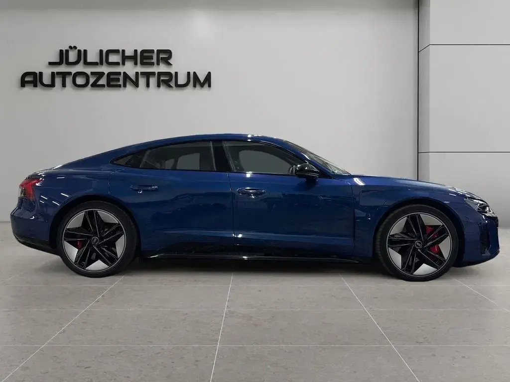Gebraucht Audi e-tron GT quattro Ambiente 439 kW (598 PS) 2022 Blau Limousine