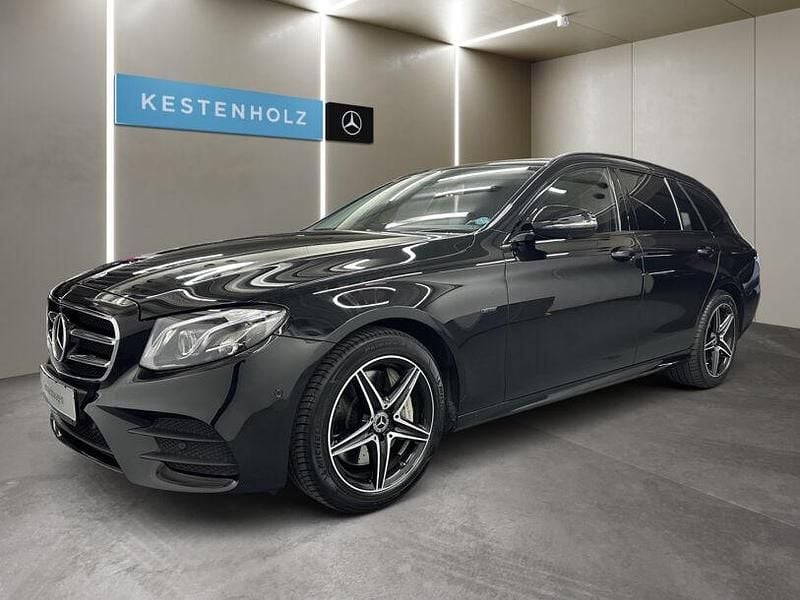 Gebraucht Mercedes E300 AMG 306 PS (225 kW) 2019 Schwarz Limousine