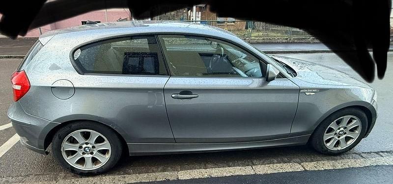Usata BMW 118 143 CV (105 kW) 2009 Argento Utilitaria