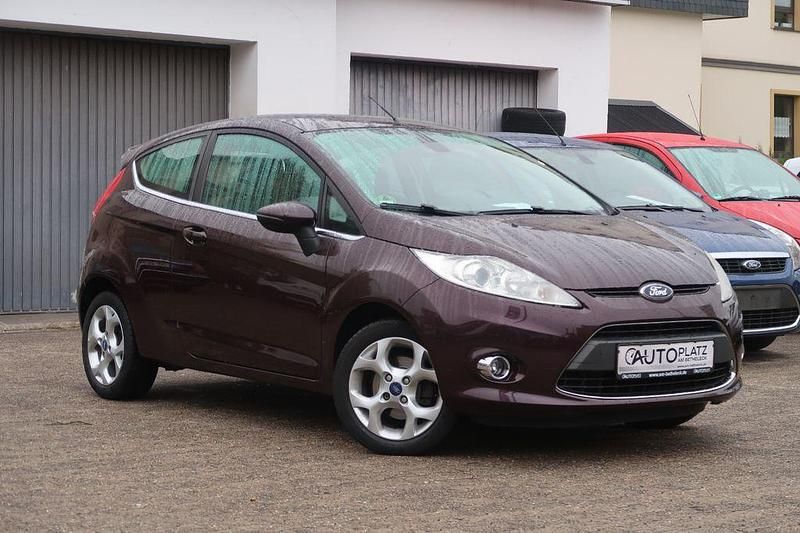 Schwarz Gebraucht 2011 Ford Fiesta Titanium Kleinwagen | 3.750 € (Fairer Preis) - Bild 1/4