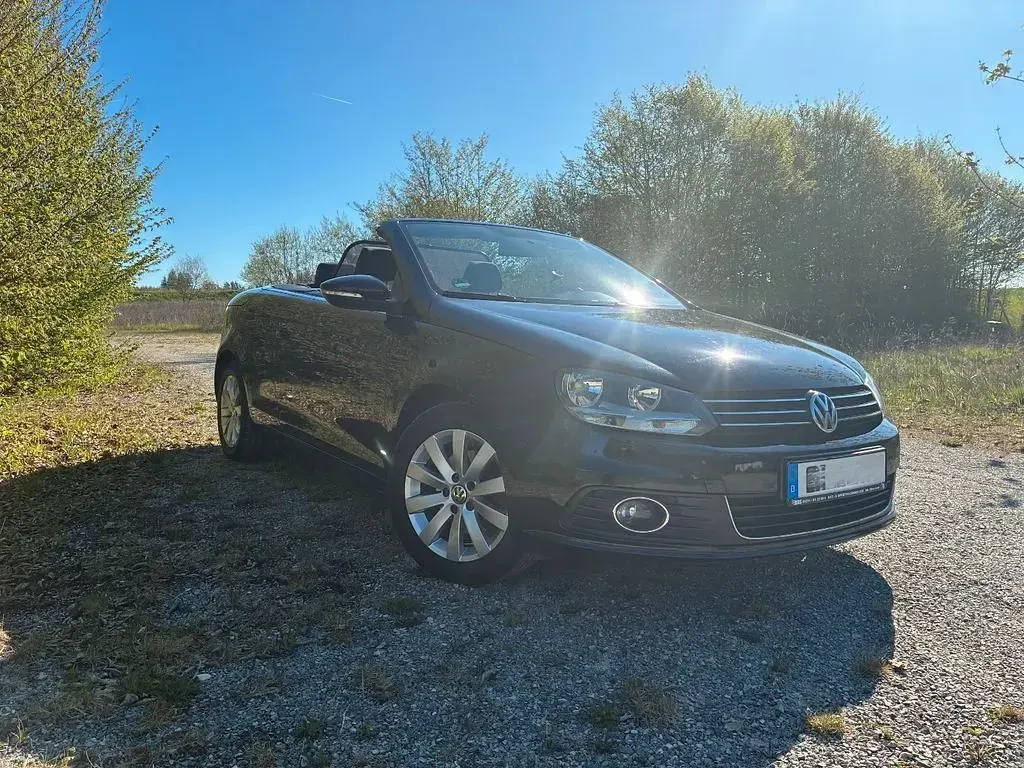 Second-hand VW Eos 122 CP (89 kW) 2012 Negru Cabrio