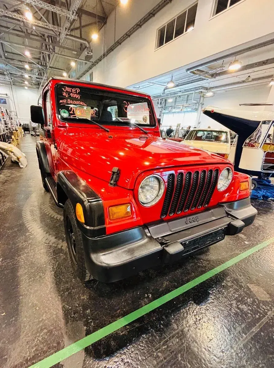 Gebraucht Jeep Wrangler Sport 118 PS (86 kW) 1999 Rot SUV